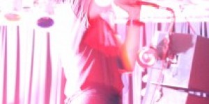 Beitragsbild des Blogbeitrags Atari Teenage Riot: Reißt die Wände ein! 