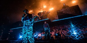 Beitragsbild des Blogbeitrags 9 Jahre Wartezeit und aktueller denn je: Dendemann und die freie Radikale im Posthof Linz