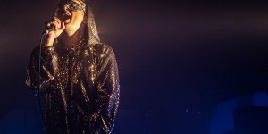 Beitragsbild des Blogbeitrags Lucy Dreams: Synth-Pop funktioniert auch im Sitzen