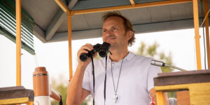 Beitragsbild des Blogbeitrags Festival „Der Neue Heimatfilm“: Beckenrand Sheriff