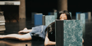 Beitragsbild des Blogbeitrags Die Unheimliche Bibliothek im Odeon Theater