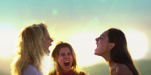 Beitragsbild des Blogbeitrags Crossing Europe 2022: LUANESHAT E KODRËS / THE HILL WHERE LIONESSES ROAR