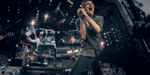 Beitragsbild des Blogbeitrags Alles aus Liebe: 40 Jahre „Die Toten Hosen“