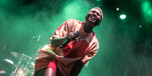 Beitragsbild des Blogbeitrags INTERVIEW: Arlo Parks @ Maifeld Derby Festival 2022