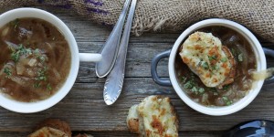 Beitragsbild des Blogbeitrags Zwiebelsuppe 