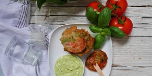 Beitragsbild des Blogbeitrags Tomaten im Kräuterteigmantel 