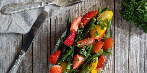 Beitragsbild des Blogbeitrags Fisolen-Erdbeersalat