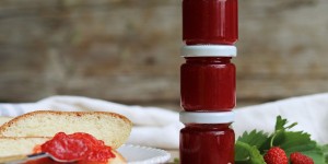 Beitragsbild des Blogbeitrags Erdbeer-Aperol-Marmelade