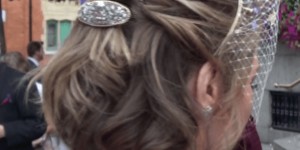 Beitragsbild des Blogbeitrags EASY ON A SUNDAY: Wenn die Wedding Bells britisch läuten….