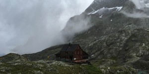 Beitragsbild des Blogbeitrags Adolf-Nossberger-Hütte (2.488m)