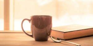 Beitragsbild des Blogbeitrags Lesen macht glücklich: Mit Büchern die Seele heilen