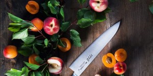 Beitragsbild des Blogbeitrags Pfirsichkompott- Das Messer des Monats 