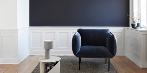 Beitragsbild des Blogbeitrags {color} Into the Blue – Wohnen und Dekorieren mit der Farbe Blau