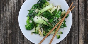 Beitragsbild des Blogbeitrags Asiatisches Pak Choi Gemüse mit Sesam 