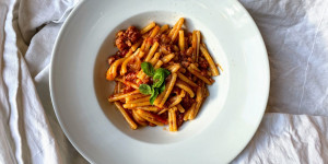 Beitragsbild des Blogbeitrags Pasta al Ragu di Salsiccia 