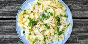 Beitragsbild des Blogbeitrags Pappardelle mit weißem Spargel 