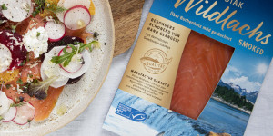 Beitragsbild des Blogbeitrags Weihachtliches Wildlachs Carpaccio