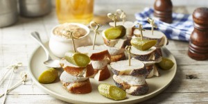 Beitragsbild des Blogbeitrags Weißwurst-Häppchen fürs eigene Oktoberfest