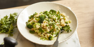 Beitragsbild des Blogbeitrags Fried Rice mit Brokkoli und Erbsen 
