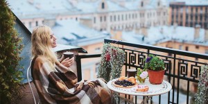 Beitragsbild des Blogbeitrags Wie kann ich meinen Balkon gestalten? Ideen & Tipps 