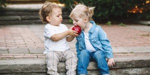 Beitragsbild des Blogbeitrags Kindercafé Wien: die 5 besten Cafés mit Kind
