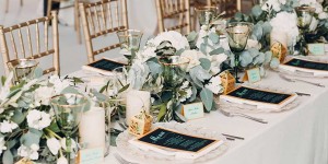 Beitragsbild des Blogbeitrags Blumenschmuck zur Hochzeit: Alle wichtigen Infos 