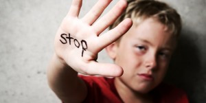 Beitragsbild des Blogbeitrags Schulangst überwinden: So können Eltern helfen 