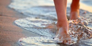 Beitragsbild des Blogbeitrags Nagelpilz Behandlung: Fußpflege oder Arzt?