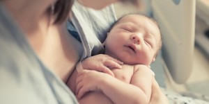 Beitragsbild des Blogbeitrags Komplikationen nach der Geburt: Blutungen & Wochenbettfieber