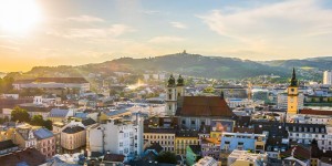 Beitragsbild des Blogbeitrags Schlaf gut, Stahlstadt! Unsere 13 liebsten Hotels in Linz
