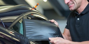 Beitragsbild des Blogbeitrags Auto folieren in Österreich? Die besten Anbieter
