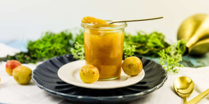 Beitragsbild des Blogbeitrags Raffinierte Mirabellenmarmelade mit Vanille und 2:1 Gelierzucker!