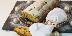 Beitragsbild des Blogbeitrags Christstollen ohne Marzipan aus Weihnachten – Das Goldene von GU! 