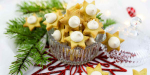 Beitragsbild des Blogbeitrags Zwickerbusserl – Non Plus Ultra Kekse für Weihnachten! 
