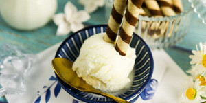 Beitragsbild des Blogbeitrags Fior di Latte Eis selber machen: italienisches Sahneeis
