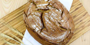 Beitragsbild des Blogbeitrags Bauernbrot mit Sauerteig nach Christian Ofner aus Backen mit Roggensauerteig