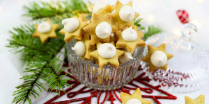 Beitragsbild des Blogbeitrags Zwickerbusserl, Non Plus Ultra Kekse für Weihnachten 