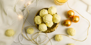 Beitragsbild des Blogbeitrags Eierlikör Pralinen selber machen ohne Hohlkörper