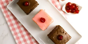 Beitragsbild des Blogbeitrags Punschkrapfen oder Punschkrapferl Rezept, optional ohne Alkohol