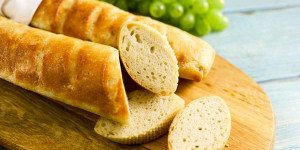 Beitragsbild des Blogbeitrags Schnelles Baguette mit Trockenhefe