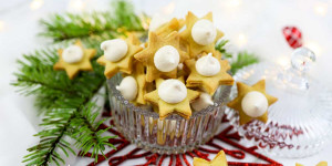 Beitragsbild des Blogbeitrags Zwickerbusserl, Non Plus Ultra Kekse für Weihnachten 