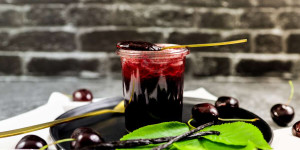 Beitragsbild des Blogbeitrags Raffinierte Kirschmarmelade mit Schuss oder Vanille, Kirschkonfitüre