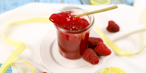 Beitragsbild des Blogbeitrags Himbeer-Zitronen-Marmelade, leckerste Marmelade der Welt