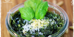 Beitragsbild des Blogbeitrags Pesto einkochen: Pesto Genovese haltbar machen, sicher und richtig