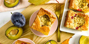 Beitragsbild des Blogbeitrags Zwetschgenkuchen mit Streuseln vom Blech