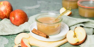 Beitragsbild des Blogbeitrags Apfelmus selber machen und einkochen, Omas Rezept