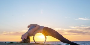 Beitragsbild des Blogbeitrags 5 Gründe für ein Yoga Wheel (Yoga Rad)