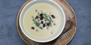 Beitragsbild des Blogbeitrags Maronen Topinambur Suppe (HCLF & vegan)
