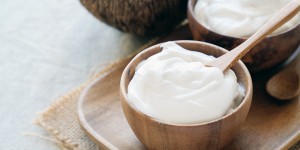 Beitragsbild des Blogbeitrags Reis Kokos Joghurt selber machen (3 Zutaten)