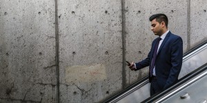 Beitragsbild des Blogbeitrags 5 Übungen gegen einen „Tech Neck“